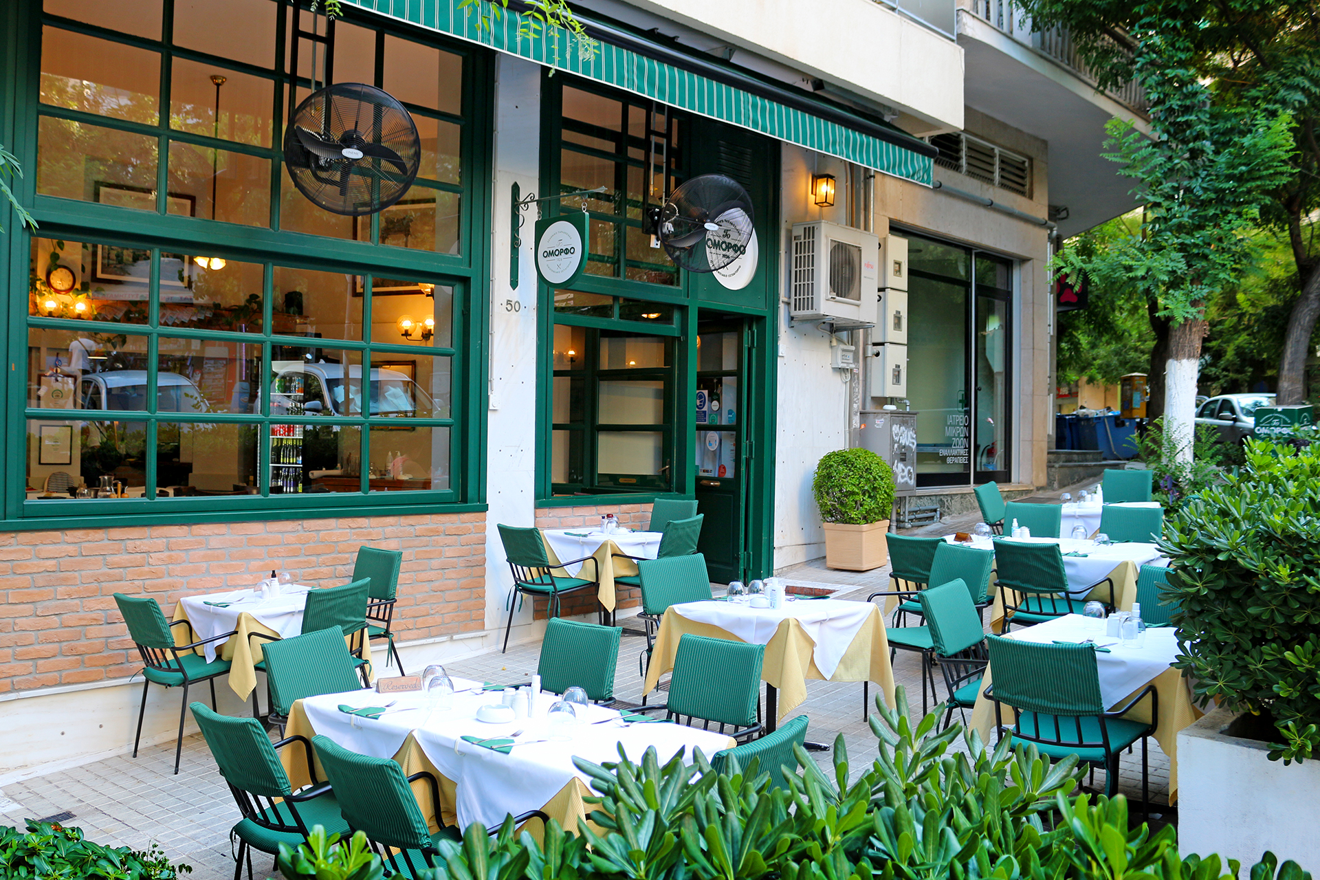 Το μαγειρείο του Κολωνακίου που επιμένει ελληνικά εδώ και 90 χρόνια-1