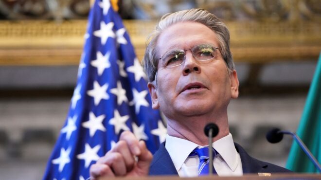 με-το-βλέμμα-στην-κίνα-το-οικονομικό-σ-563882434