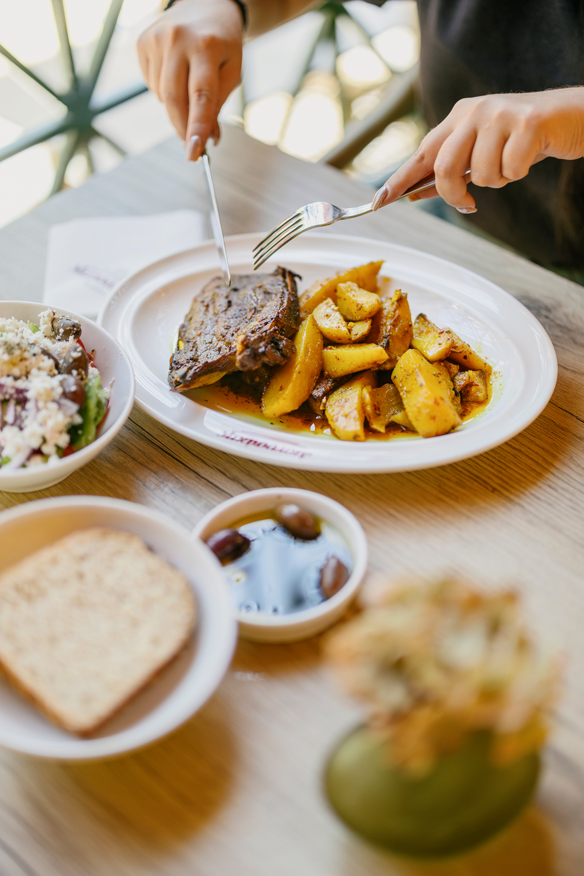 Πού θα βρείτε τα πιο «φιλόξενα» μαγειρεία της Αθήνας-4