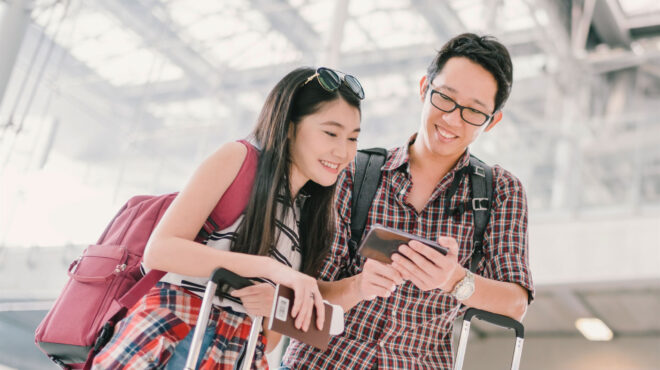 αυξάνονται-οι-τουρίστες-από-μακρινές-563859418