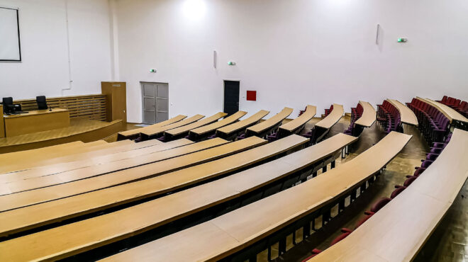 οι-ποινές-για-λογοκλοπή-και-χρήση-βίας-563859622