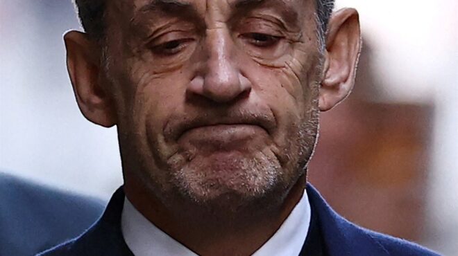 νικολά-σαρκοζί-μια-εποχή-στην-κόλαση-563887027