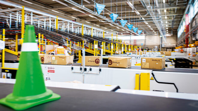 έρχεται-το-τέλος-της-εργασίας-563883559