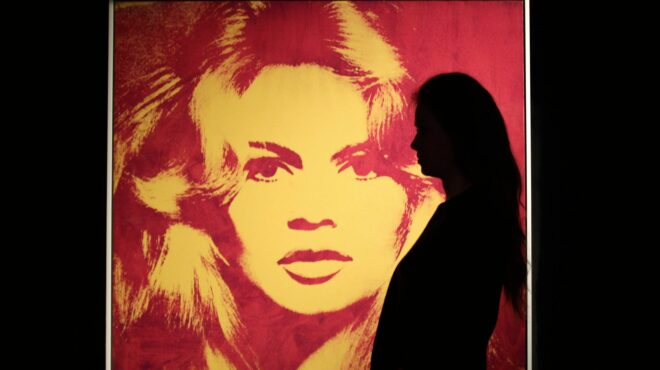 στο-νοσοκομείο-η-μπριζίτ-μπαρντό-υπ-563872543