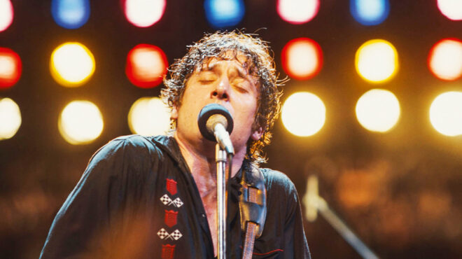 nα-βρέχει-καταρρακτωδώς-να-ρίχνει-χαλ-563888434