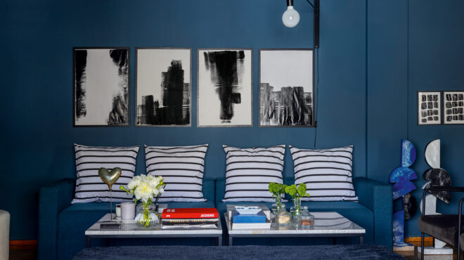 ενα-μπλε-ρετιρέ-που-θυμίζει-γκαλερί-στ-563892406