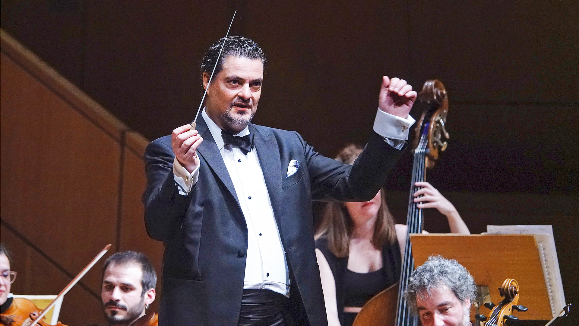 Γιώργος Πέτρου: Η μουσική με τη γλώσσα των συνθετών-1