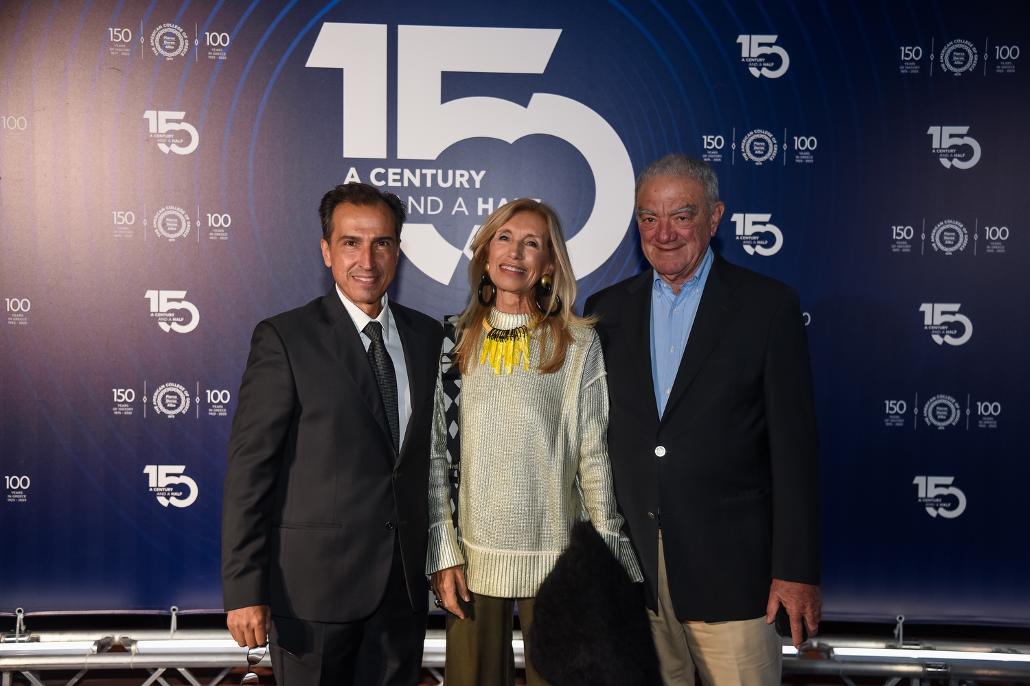 150 κεριά για το Αμερικανικό Κολλέγιο Ελλάδος, επέτειος για Pierce, Deree και Alba-4