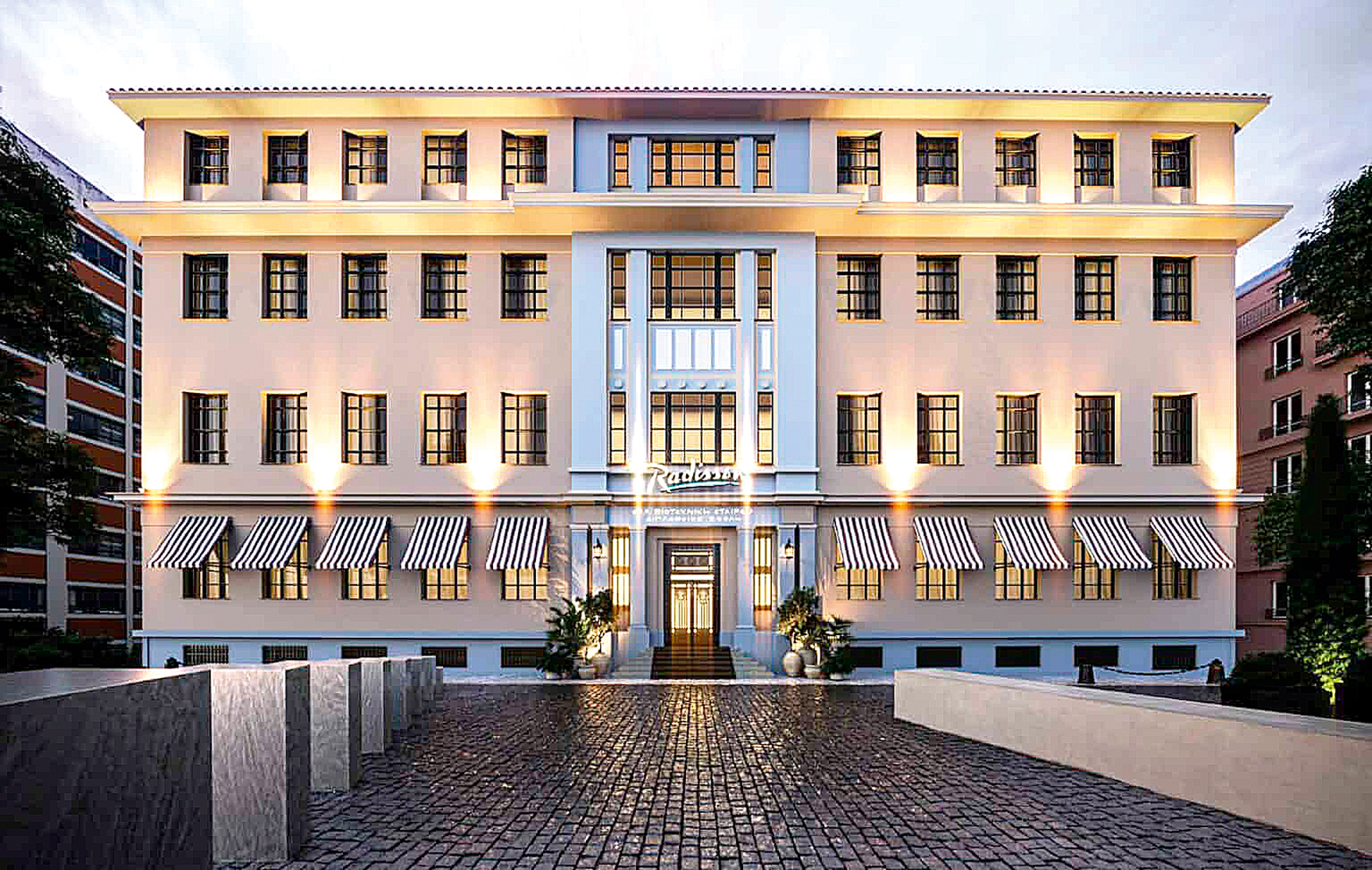 «Ξυπνούν» ιστορικά κτίρια της Αθήνας-16