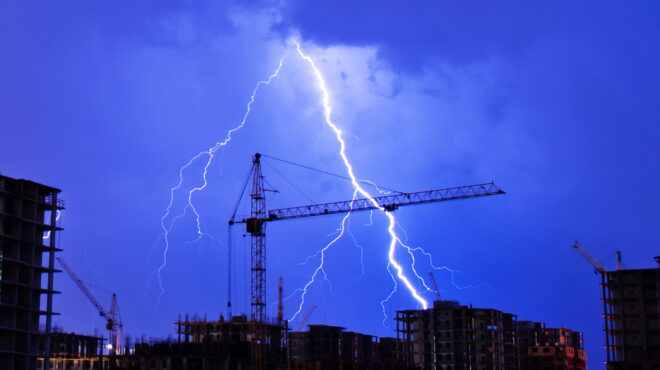 πάτρα-κεραυνός-χτύπησε-γερανό-στο-κέν-563853538