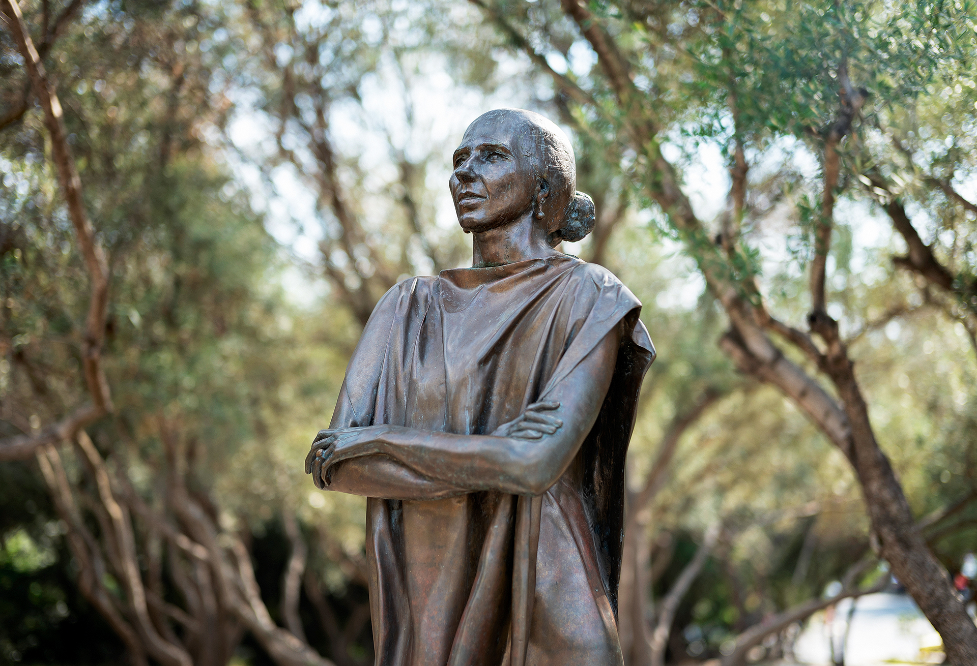 Θησέας, Δρομέας, Προμηθέας: Τα αγάλματα που μας δίχασαν-6