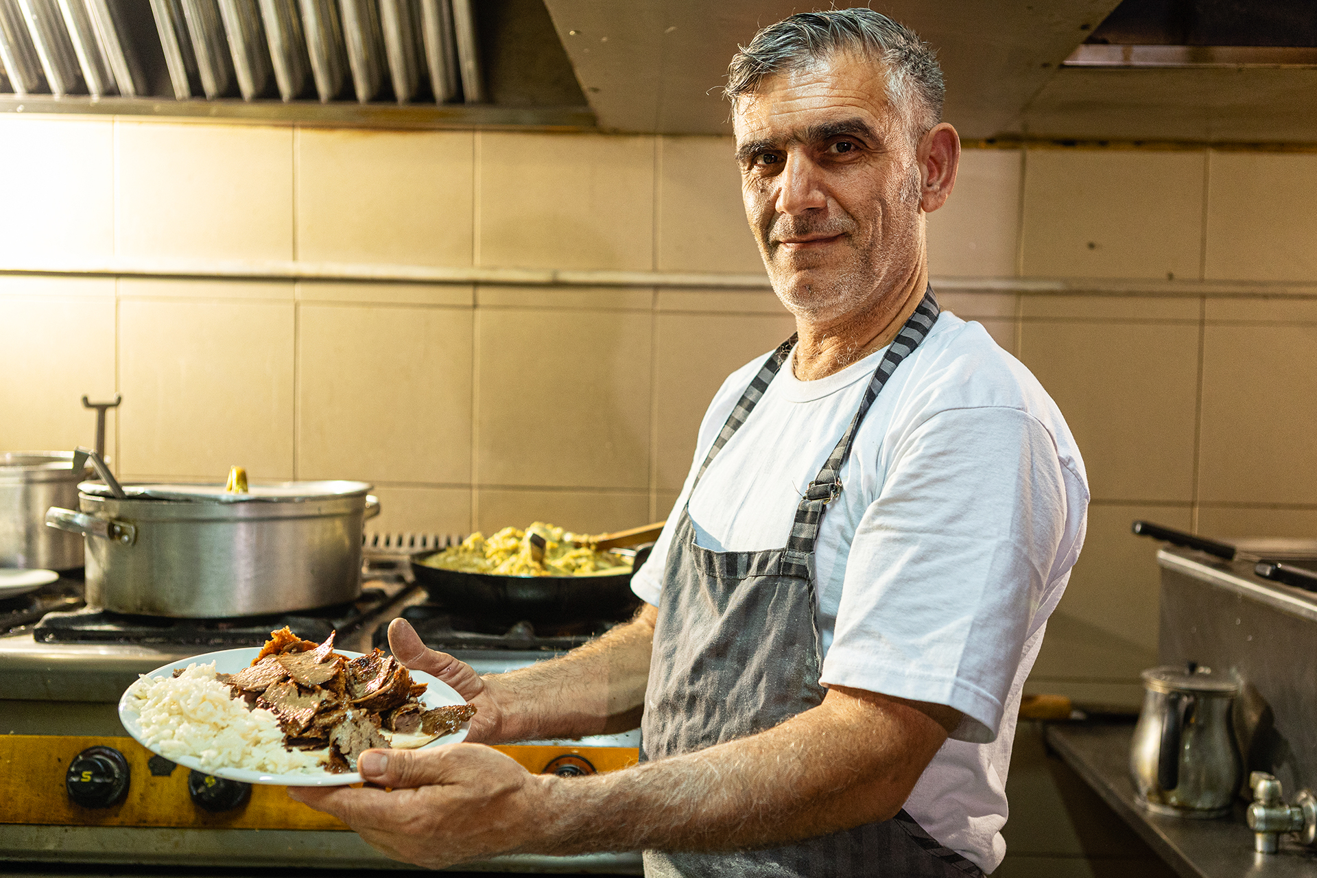 Τα καλύτερα «ανατολίτικα» ταβερνάκια της Αθήνας-5