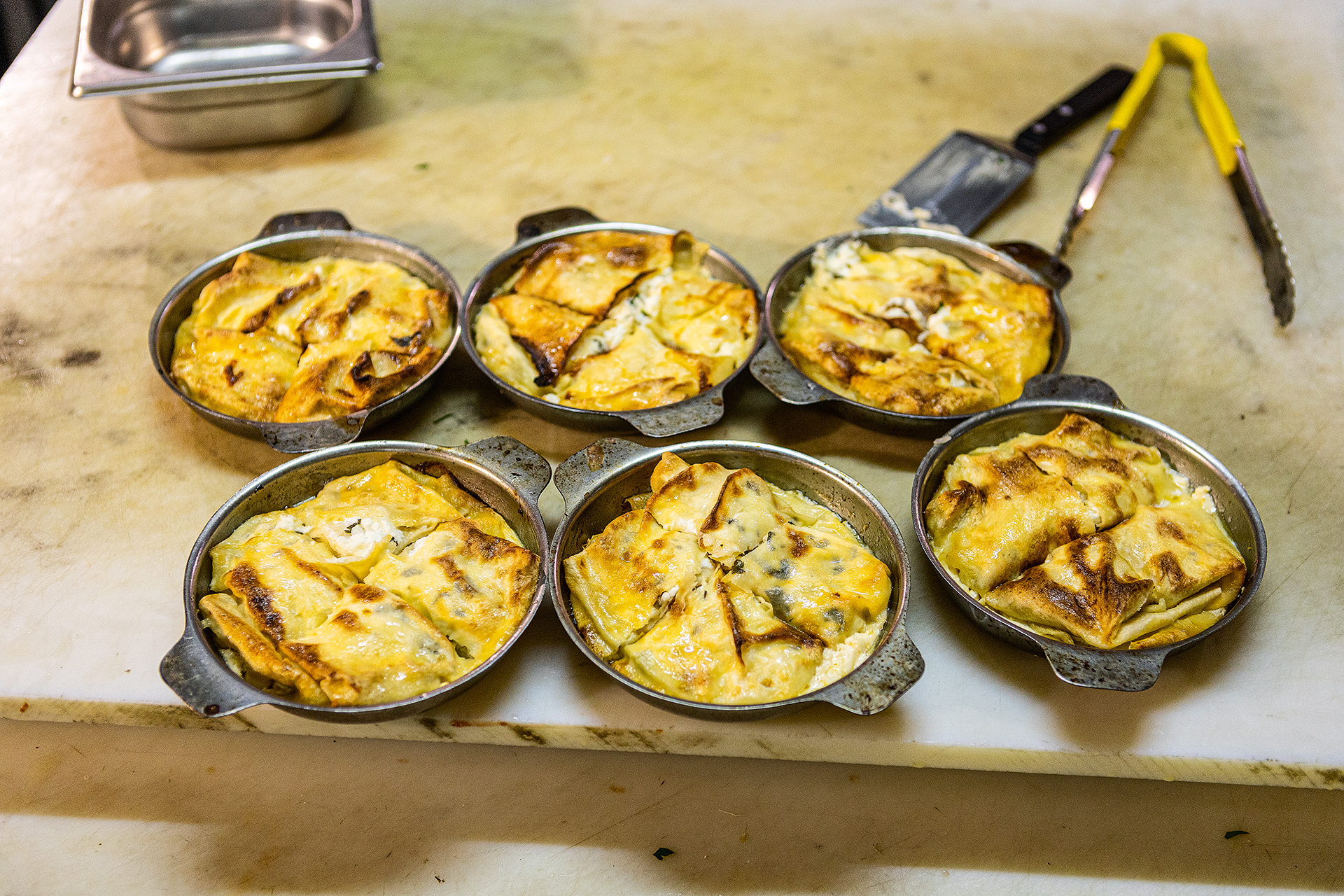 Τα καλύτερα «ανατολίτικα» ταβερνάκια της Αθήνας-6