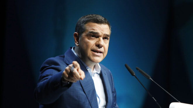 ο-αλέξης-τσίπρας-ανακατεύει-την-τράπο-563853118