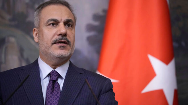 ο-χακάν-φιντάν-η-διπλωματία-και-τα-στρα-563853214