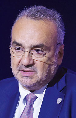 Προτάσεις για τον γόρδιο δεσμό των αναβολών-2