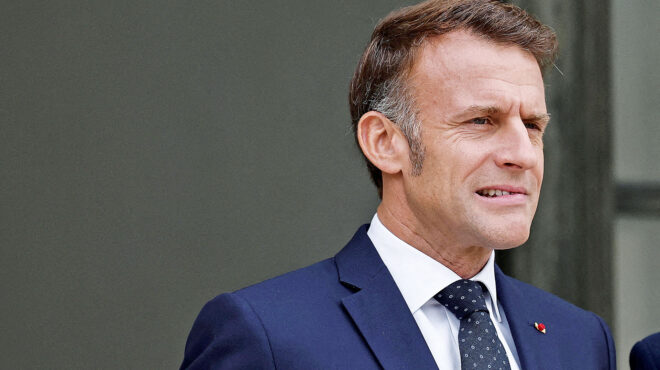 ο-μακρονισμός-κατέληξε-σε-πολιτειακή-563862751