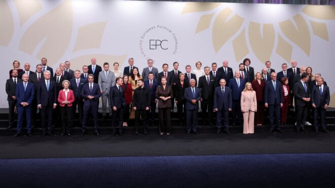 ευρωπαϊκή-ενωση-στα-παρασκήνια-της-συ-563845705