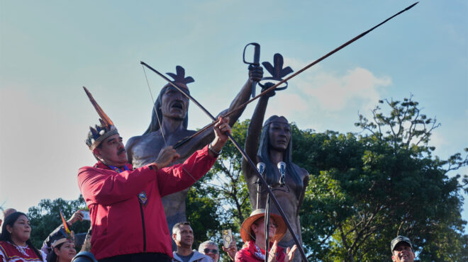 βόμβες-και-μπίζνες-στον-νότο-563888239