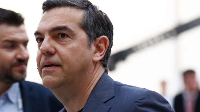 εντός-και-εκτός-ο-τσίπρας-ο-δούκας-και-563878690