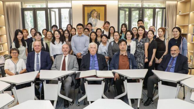 εγκαίνια-του-κέντρου-νεοελληνικού-πο-563868901