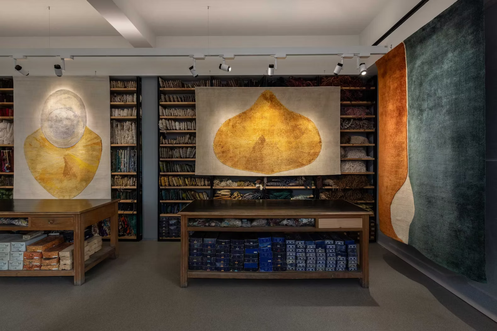 Μια μαγική έκθεση από τρεις Μικρασιάτισσες «νεράιδες» στο ΝΗ.ΜΑ.-4