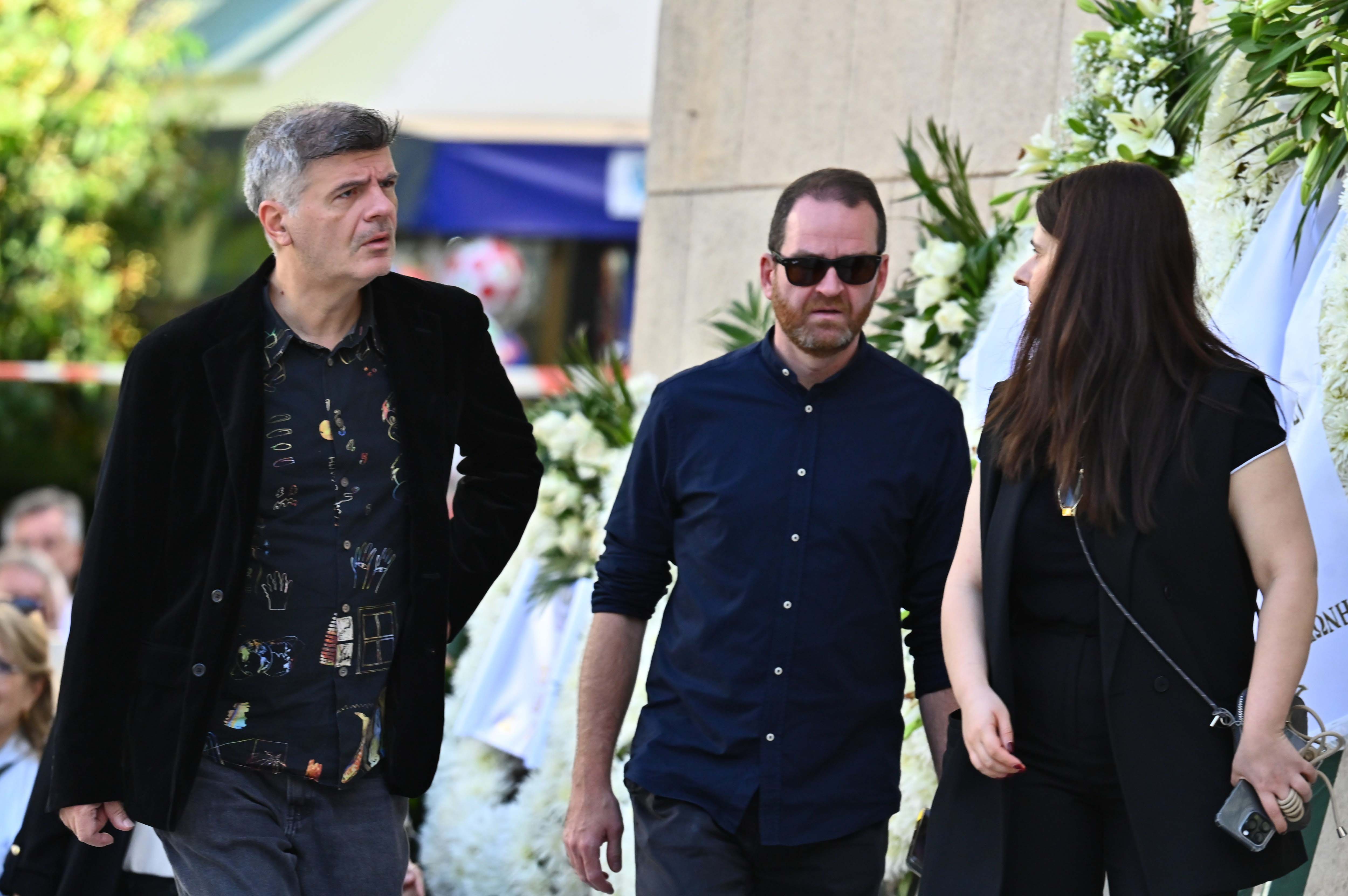 Διονύσης Σαββόπουλος: Μελωδίες και χειροκροτήματα στο «ύστατο χαίρε»-16