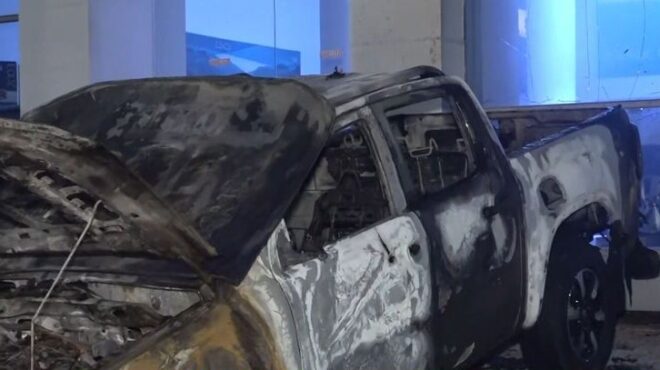 νέα-χαλκηδόνα-πυρκαγιά-σε-χώρο-έκθεση-563888995