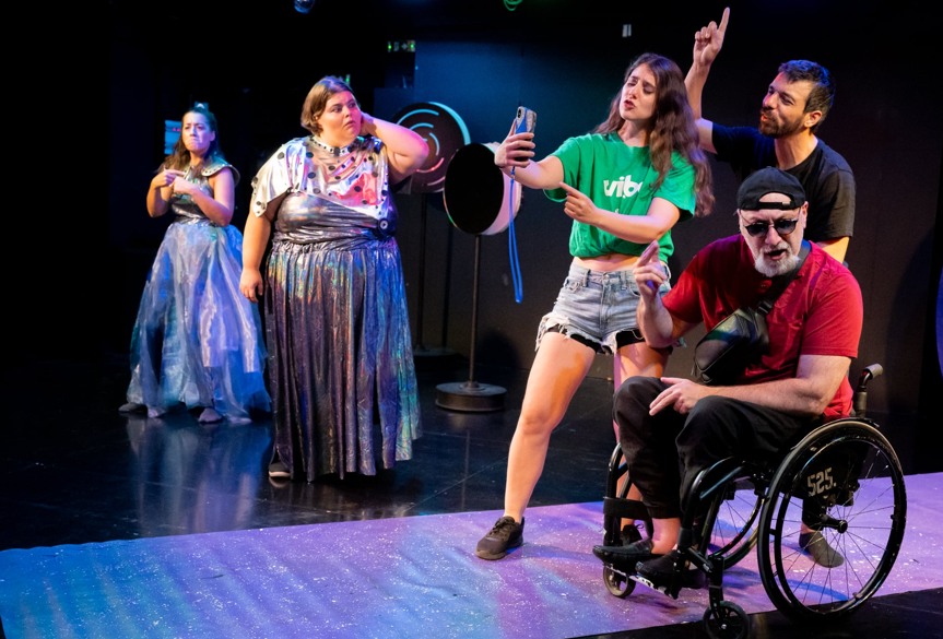 «Η τελίτσα και το σύμπαν» – Ενα ταξίδι για όλους στους κόσμους της φαντασίας-2