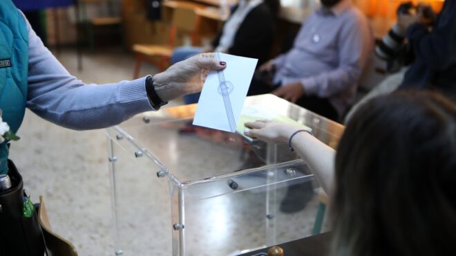 δημοσκόπηση-opinion-poll-οριακή-πτώση-για-ν-δ-πα-563864800