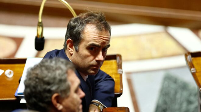 γαλλία-με-φόρο-μπαλαντέρ-απαντά-ο-λε-563896300