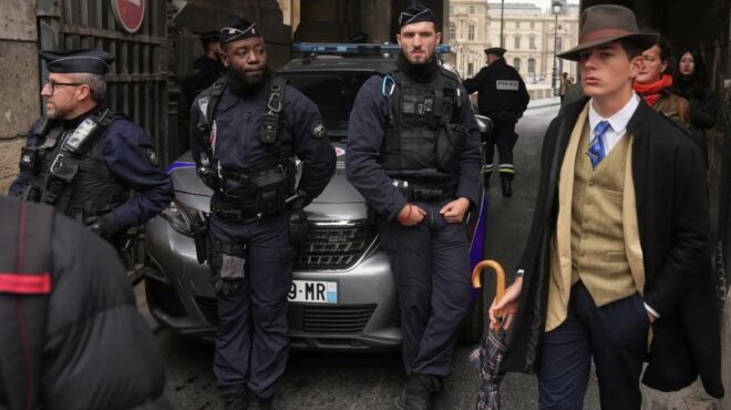 διάρρηξη-στο-λούβρο-ο-μυστηριώδης-κο-563884711