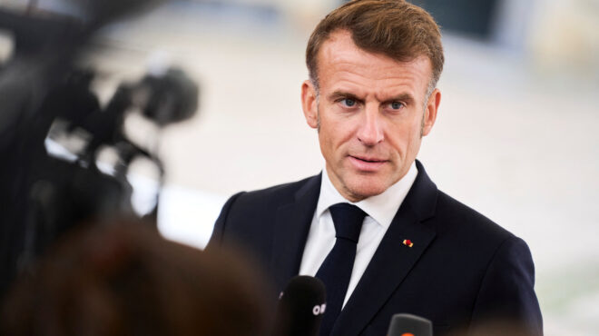 politico-γιατί-η-κατάρρευση-του-μακρόν-αποδυ-563853217