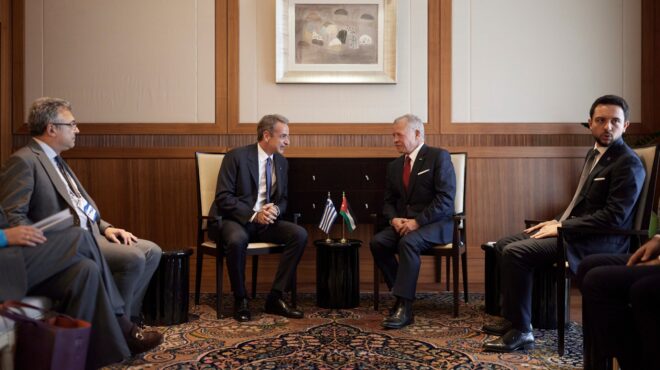 med9-συνάντηση-μητσοτάκη-με-τον-βασιλιά-τ-563877739