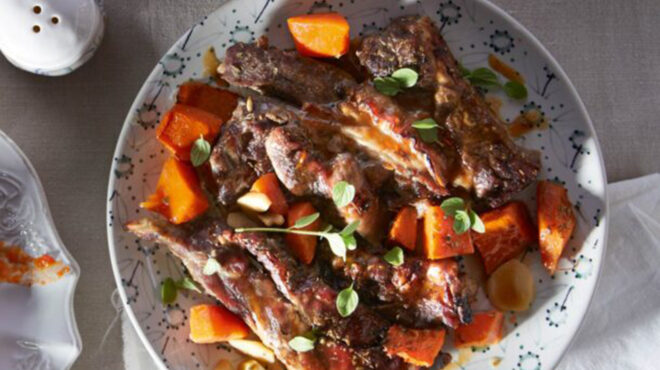 μοσχαρίσια-μπριζολάκια-με-κολοκύθα-μ-563893897