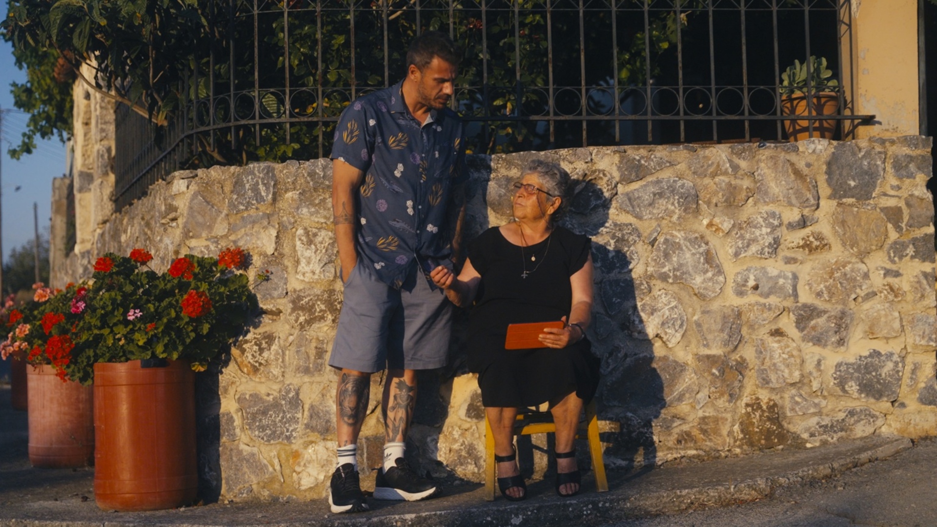 Πρεμιέρα για το «Akis’ Food Tour» στον Alpha-2