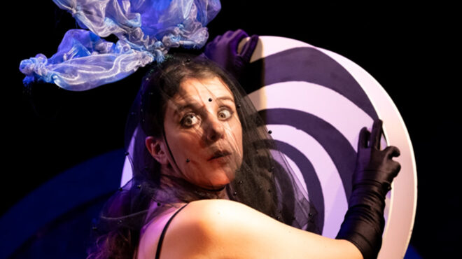 η-τελίτσα-και-το-σύμπαν-ενα-ταξίδι-563881165