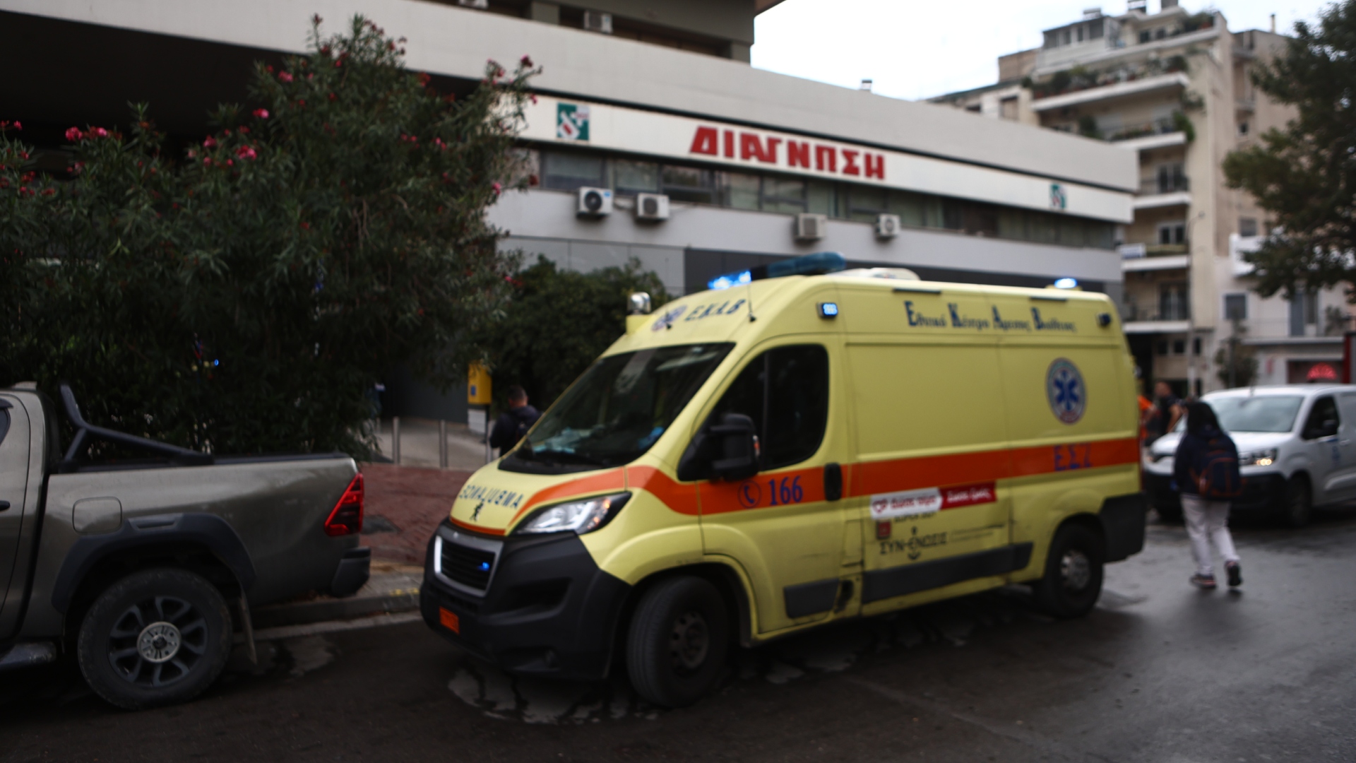 Αμπελόκηποι: Ανδρας έπεσε από τον Πύργο «Απόλλων»-4