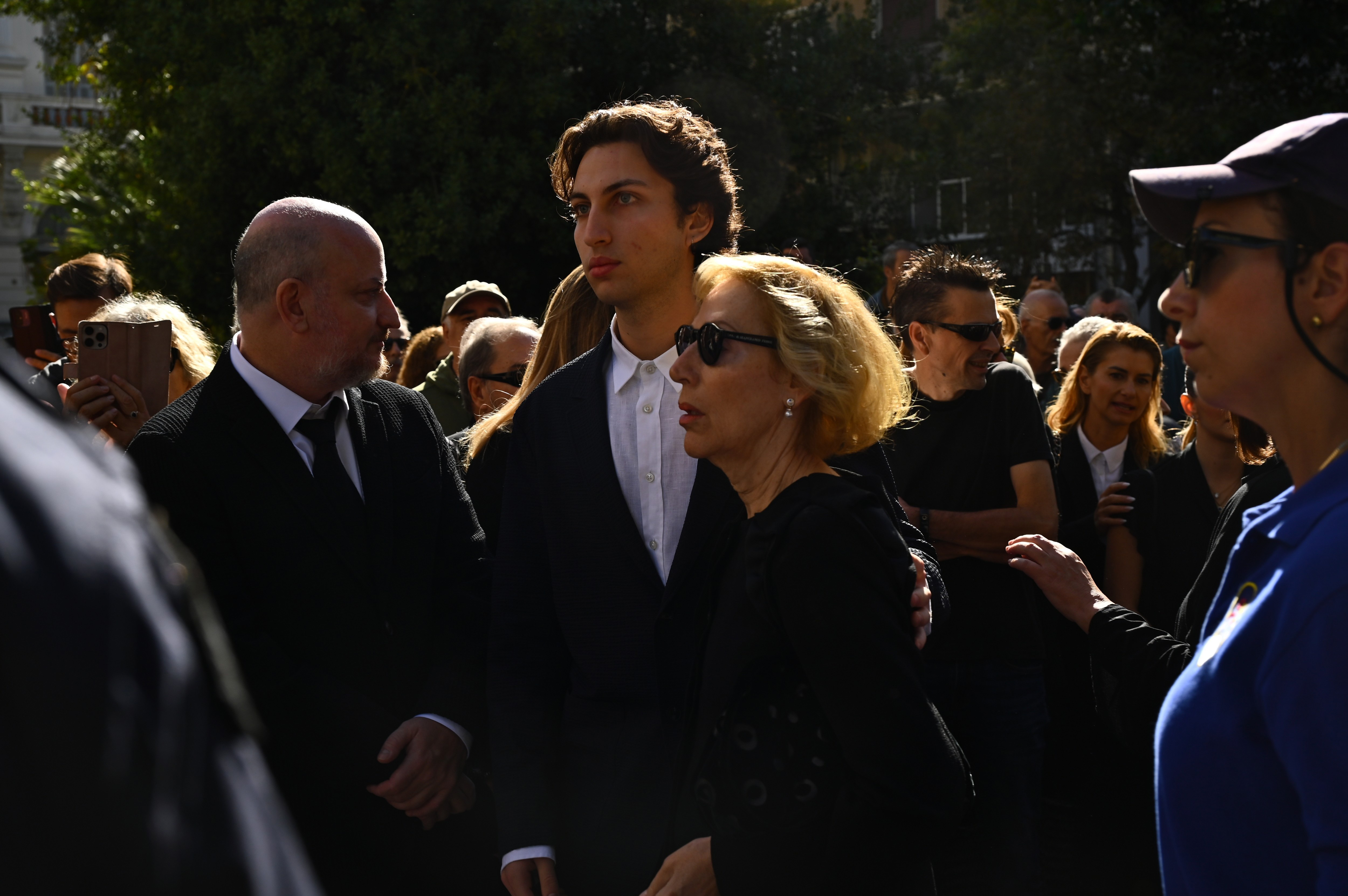 Διονύσης Σαββόπουλος: Μελωδίες και χειροκροτήματα στο «ύστατο χαίρε»-2