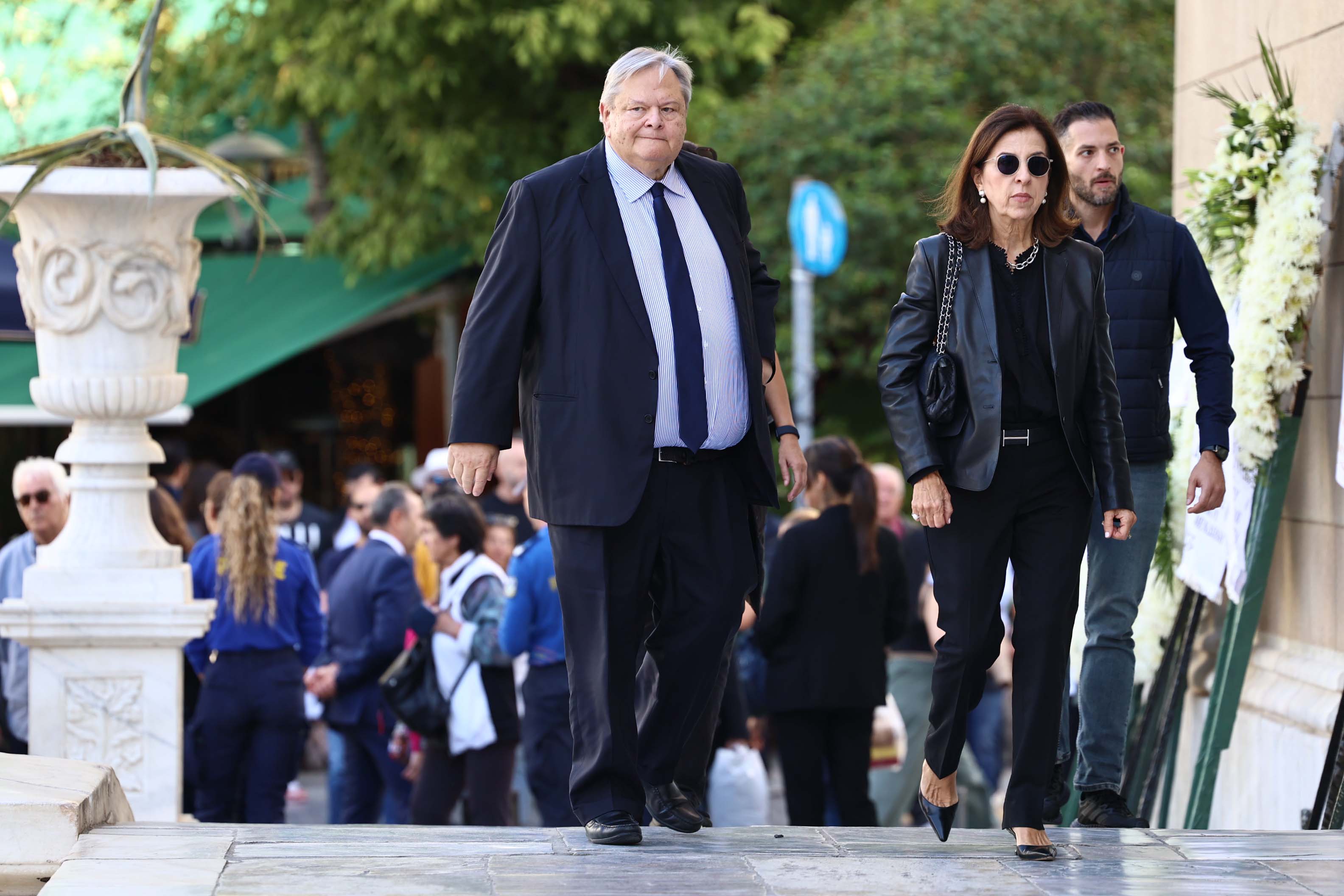 Διονύσης Σαββόπουλος: Μελωδίες και χειροκροτήματα στο «ύστατο χαίρε»-10