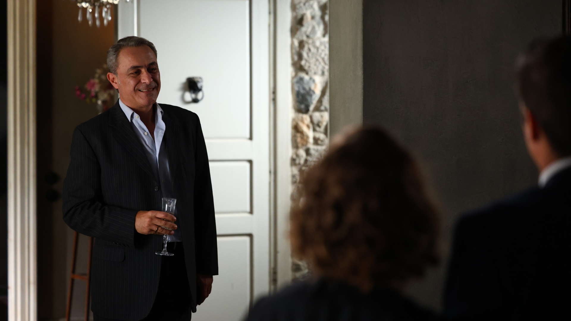 Αγιος έρωτας: Τι θα δούμε απόψε Τρίτη στις 21.00-3