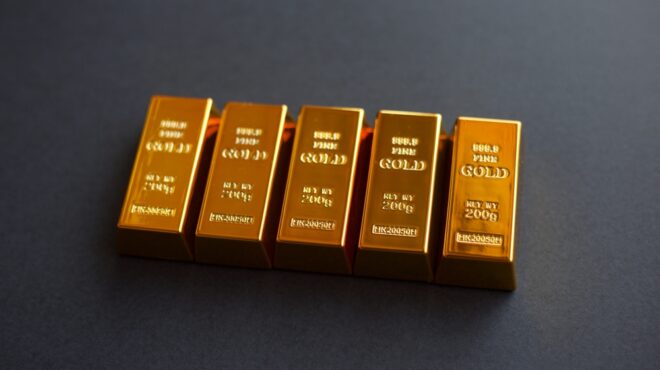 σε-νέο-ιστορικό-υψηλό-ο-χρυσός-πώς-ξε-563856157