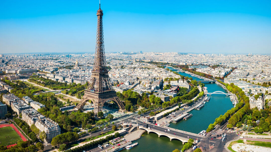 τέσσερα-ευρωπαϊκά-μοντέλα-πυξίδα-για-563847733