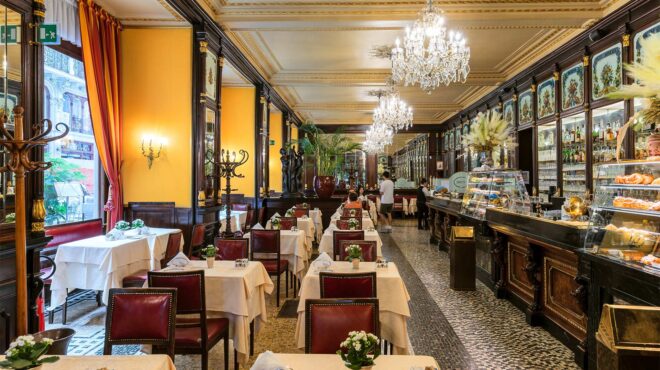 η-ιταλική-πόλη-με-τα-ομορφότερα-καφέ-στ-563847664