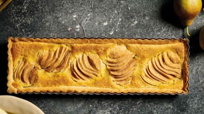 τάρτα-με-αχλάδια-και-κρέμα-αμυγδάλου-563880607