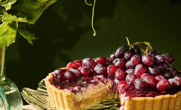 τάρτα-σταφύλι-με-δυο-λογιών-κρέμες-και-563845345