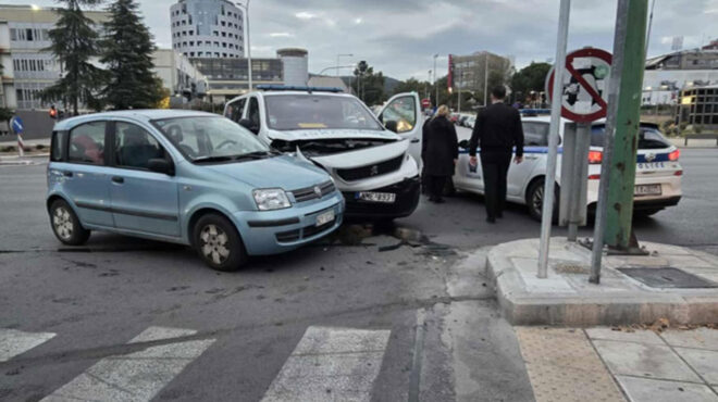 θεσσαλονίκη-ιδιωτικό-ασθενοφόρο-συγ-563878768
