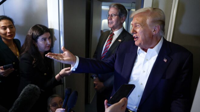 τραμπ-ο-μιλέι-είχε-πολλή-βοήθεια-από-563889244