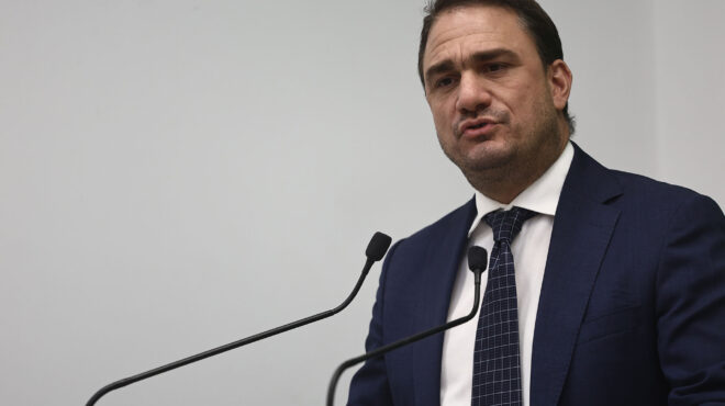 τσουκαλάς-το-70-της-κοινωνίας-τρομάζει-563875672