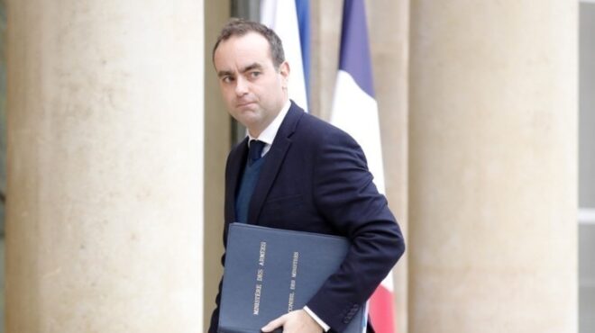 γαλλία-παραιτήθηκε-και-ο-νέος-πρωθυπο-563851198